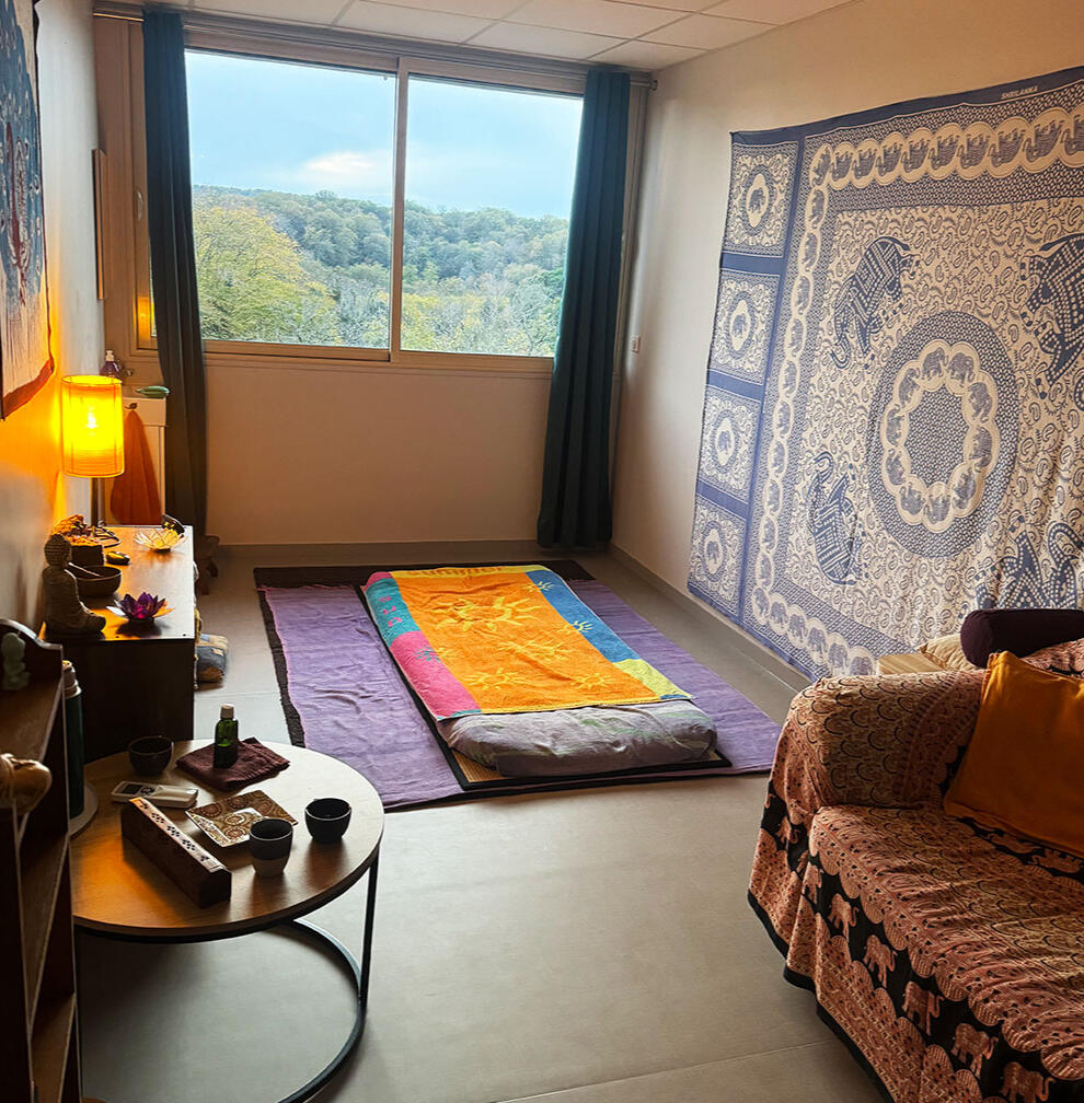 Cozy Massage Room Cozy Massage Room